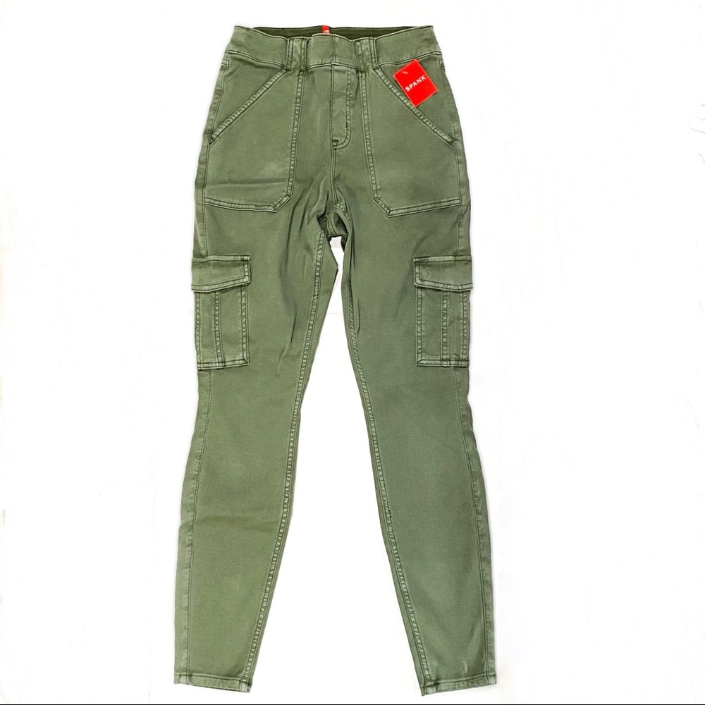 NWT Spanx Stretch Twill Ankle Pullon Cargo Pant in Darkened Olive